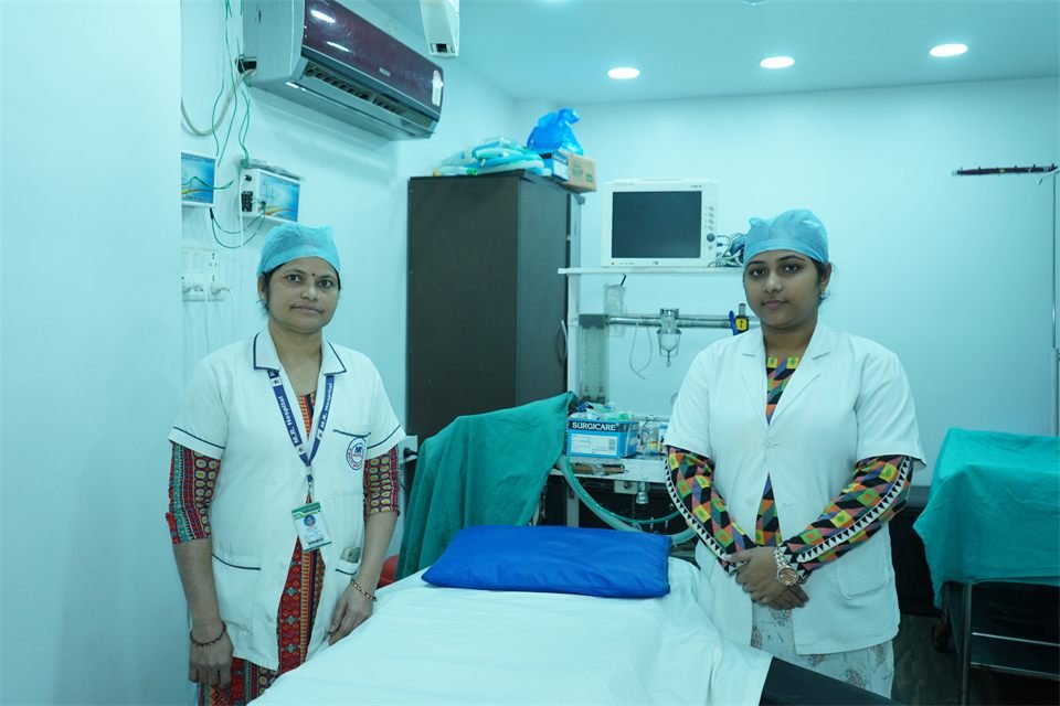 Neonatal care equipment and hospital staff at MR Hospital